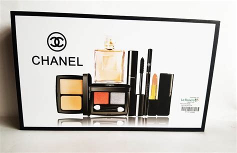 estuche de maquillaje chanel|chanel maquillaje printemps 2020.